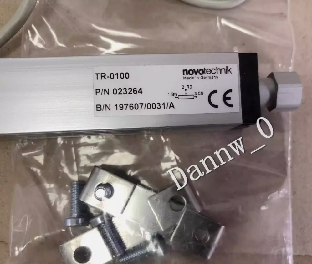 1pcs NOVOtechnik TR-0100 displacement sensor