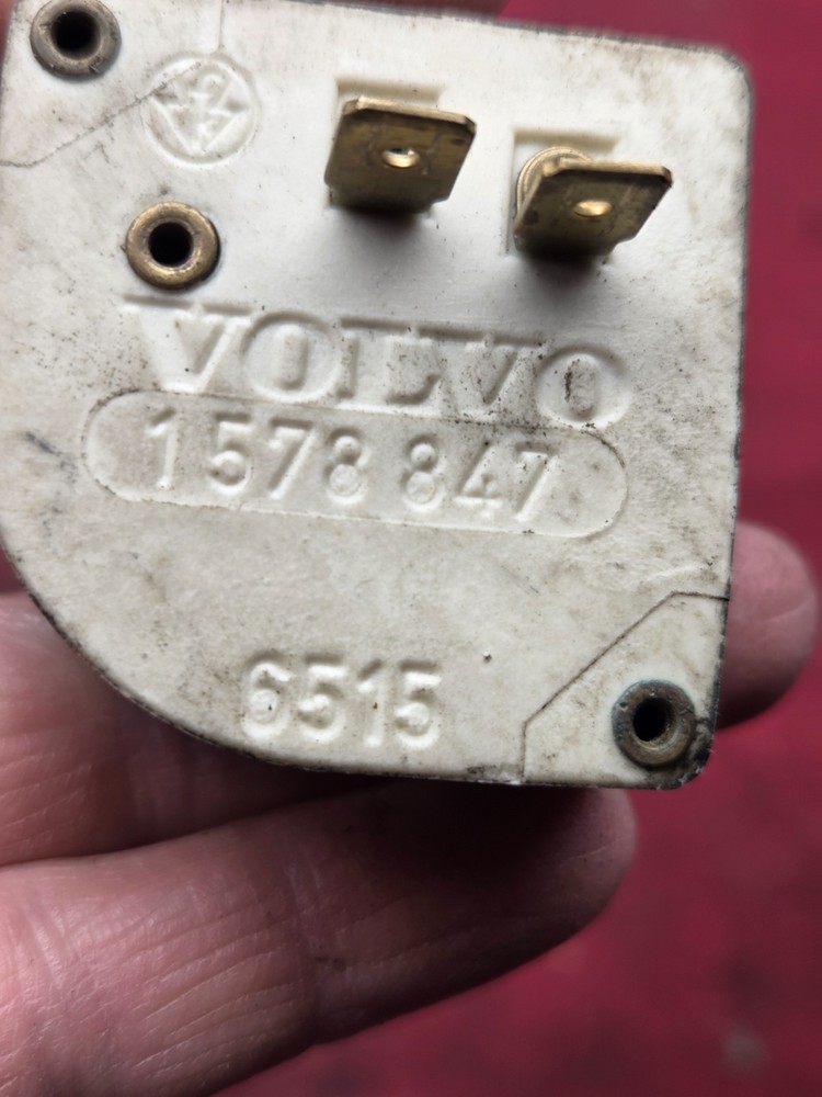Volvo LIGHT DIMMER SWITCH 1578 847 6515
