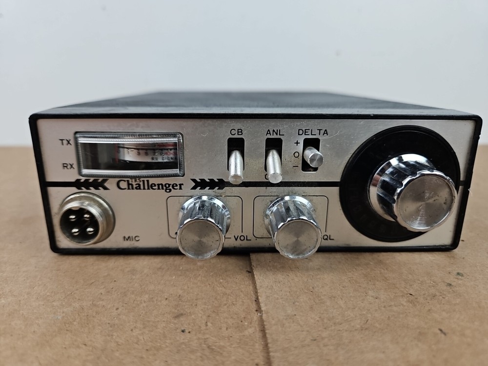 TRS Challenger Model CB Radio Mobile Transceiver Made in Japan *Untested