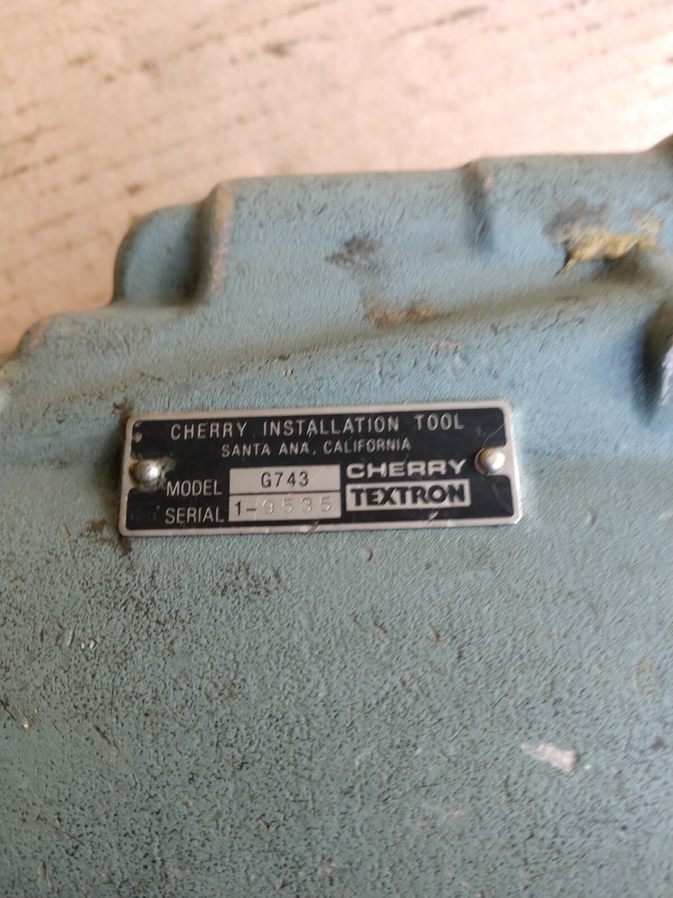 Cherry G743 Riveter rivet pneumatic #2