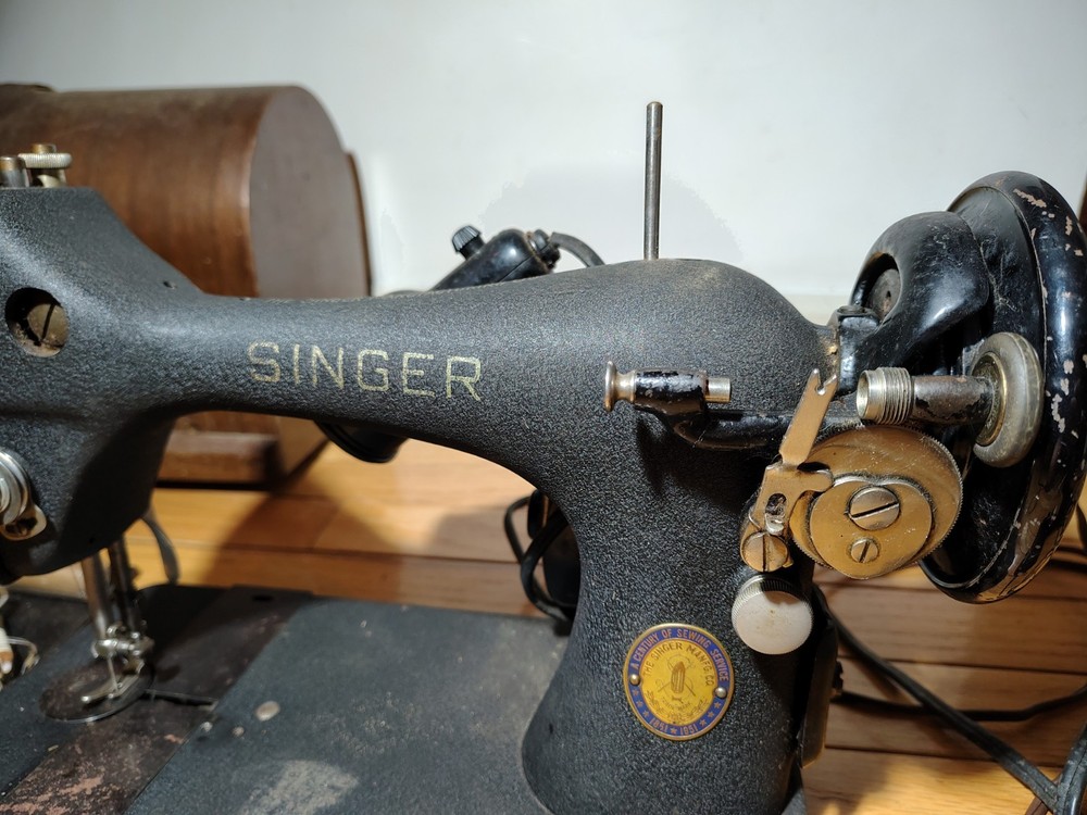 Singer 1950 #128 Sewing Machine /Working With Case