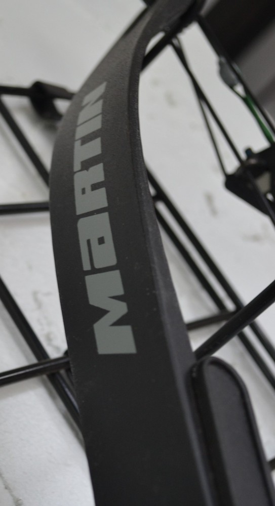 Martin youth compound bow 30#, Black great shape