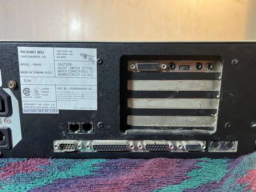 Vintage Packard Bell PB400 Pack-Mate PMX220 Desktop Computer