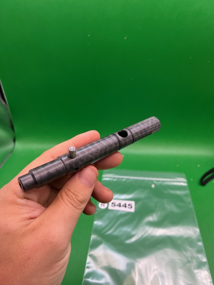 Carbon Fiber Bolt - Need ID