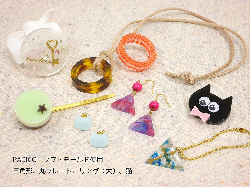 Pajico Resin Soft Mold Triangle 404217