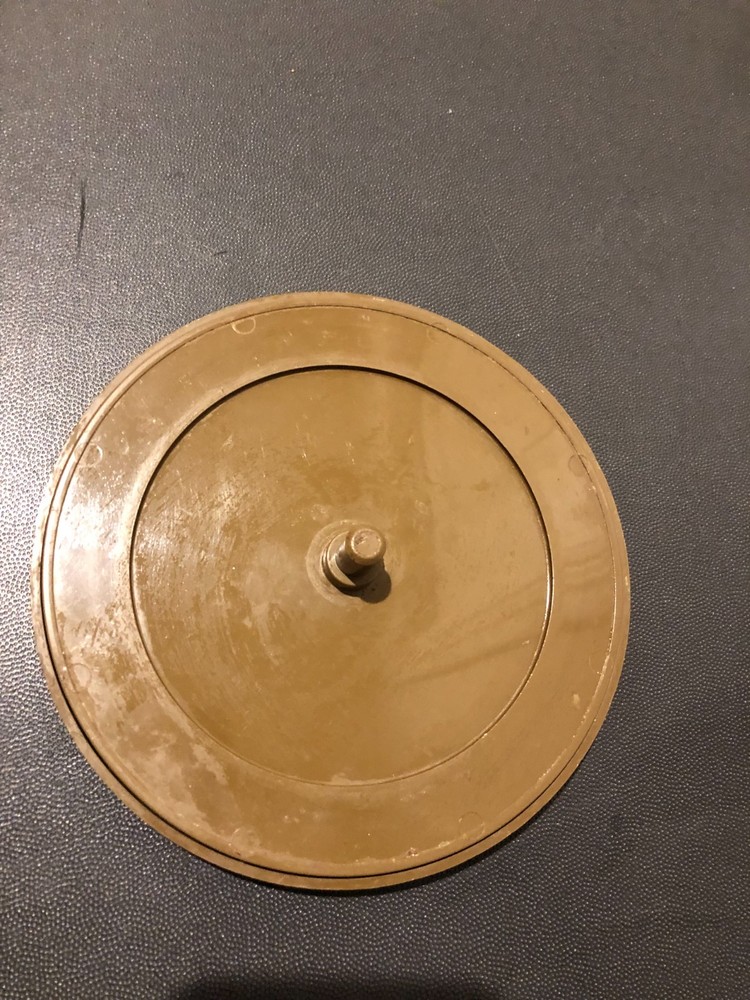 Oster Regency Kitchen  970 Center Replacement Spin Base Disc Brown DISC ONLY