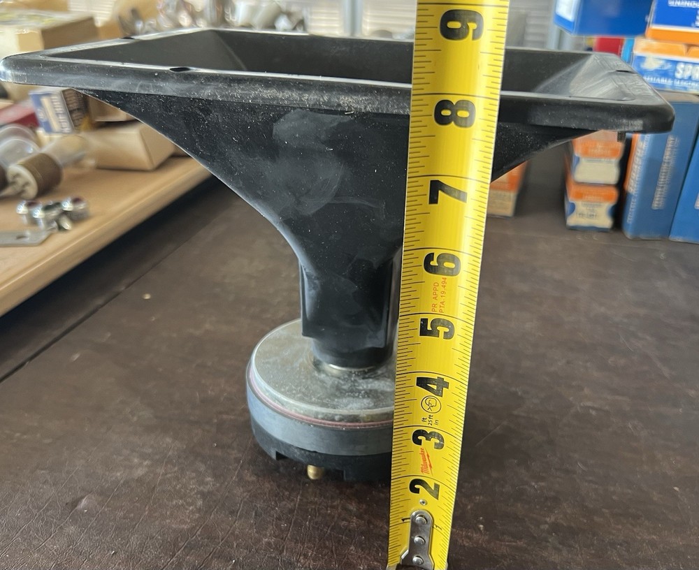 Behringer 1” Speaker Horn with Flare Model 44P60A8