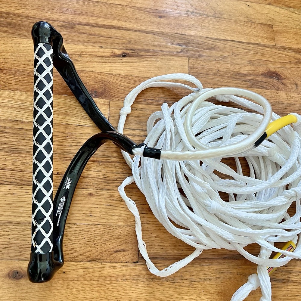 Hyperlite Wakeboards APEX Handle Future Pro Model Wakeboard Handle Rope