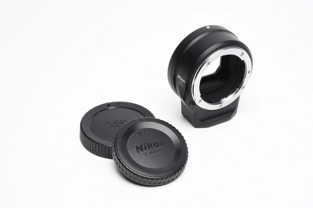 Nikon FTZ Mount Adapter, Mint-, Barely used w/Caps