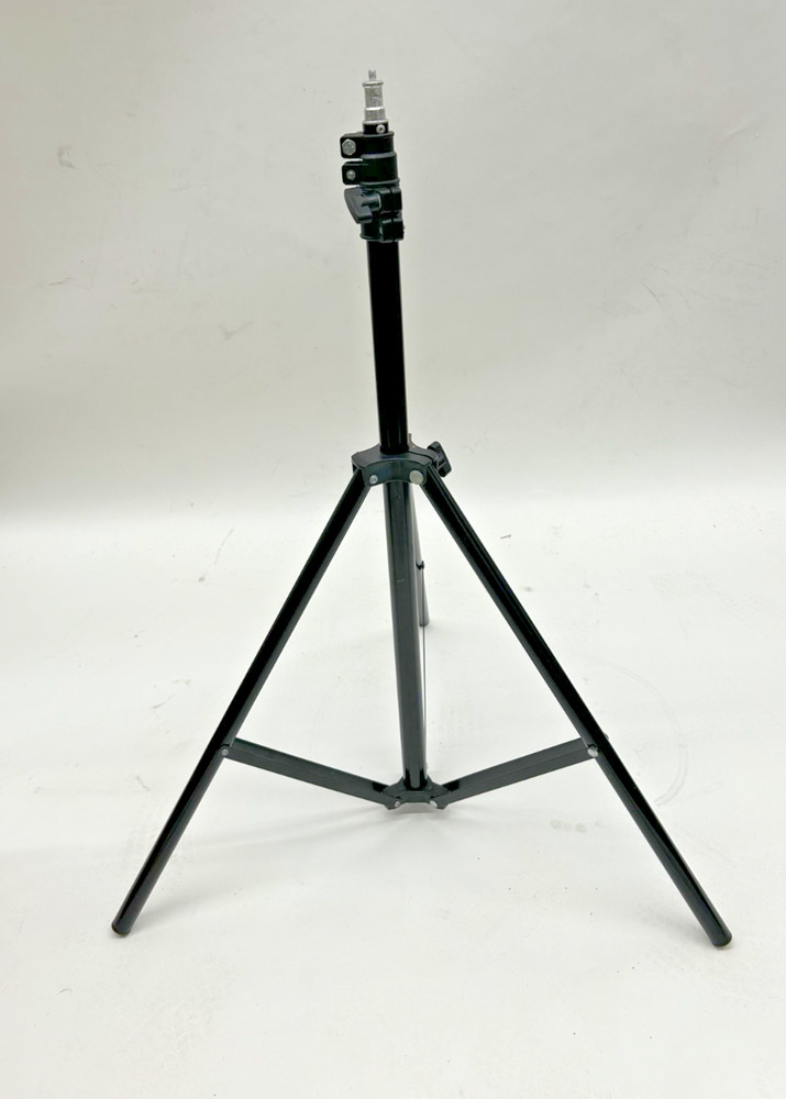 Universal Adjustable Lighting Stand - Sturdy Tripod for Studio
