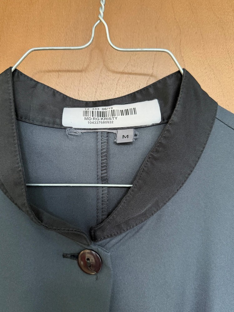 MEDICAL/DENTAL LAB COATS SIZE MEDIUM