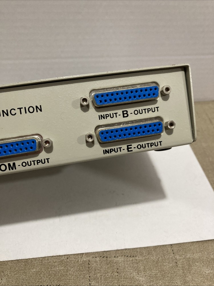 Vintage 4-Way Data Transfer Switch IBM/PC Datacom