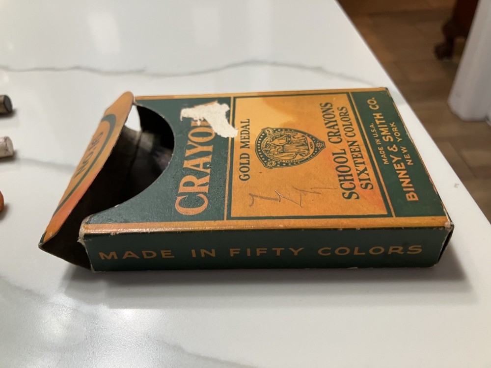 Vintage Crayola Crayons NO. 16