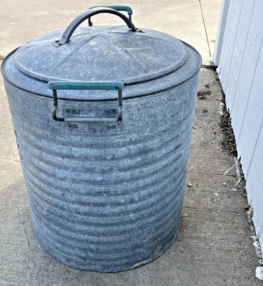 Vintage 10 Gallon Arctic Boy Galvanized Cooler