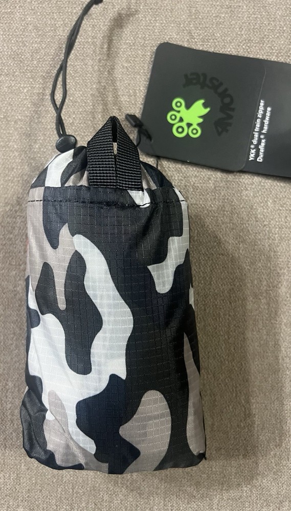 4Monster Traveling Light Backpack 63 D Polyester 16L -