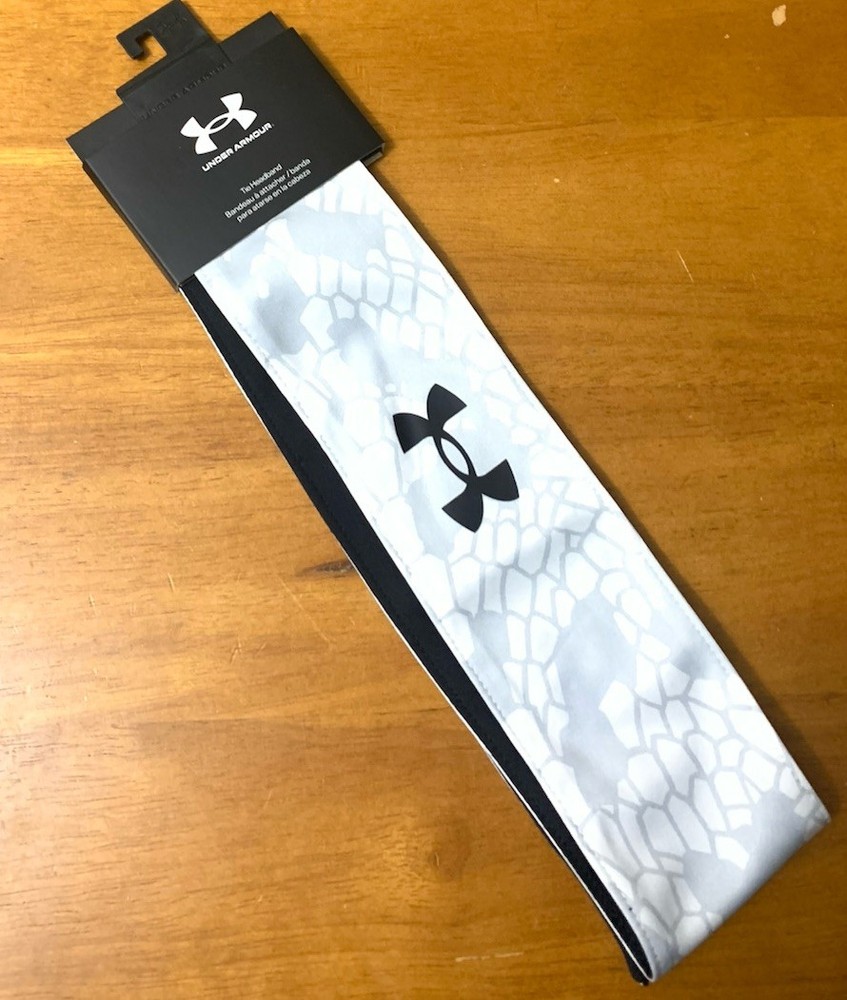 Under Armour Women's Softball Tie NEW
