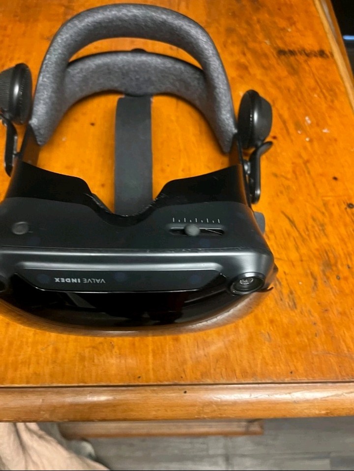 VALVE INDEX VR Headset ONLY / NO CABLE | Broken Mic But Otherwise Tested Working