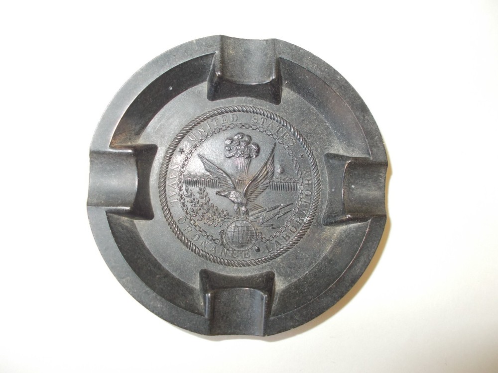 US NAVAL ORDNANCE LABORATORY ASHTRAY ca WWII
