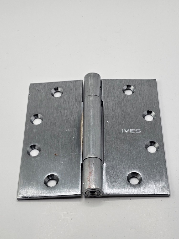 (QTY 3) IVES Hinge BRS NR  Three Knuckle Concealed Bearing Butt Hinge