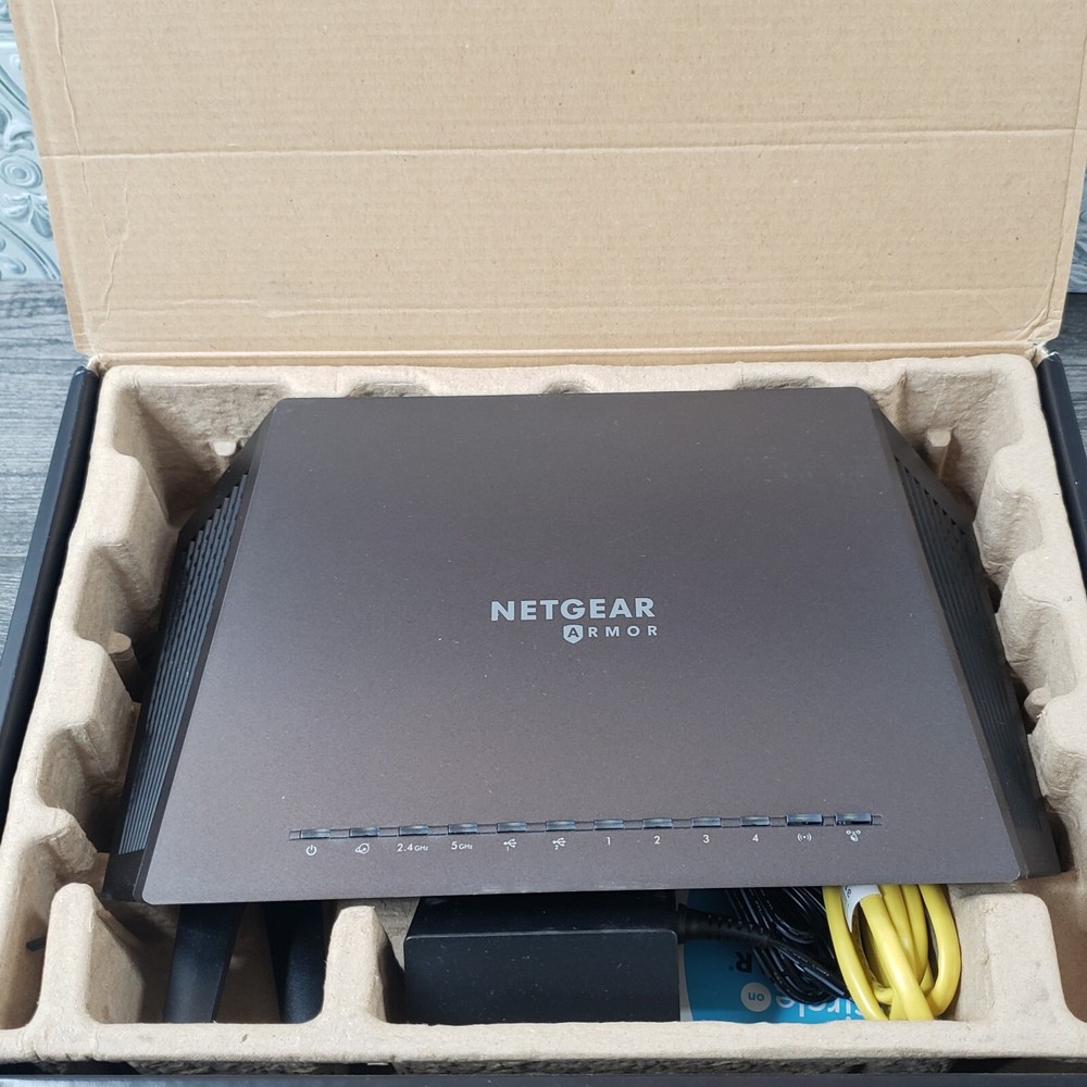 NetGear Nighthawk AC2300 Cybersecurity WiFi Router
