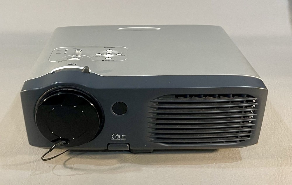 Optoma DLP Projector Display EP739 with Padded Case Owners Manual & Quick Guide