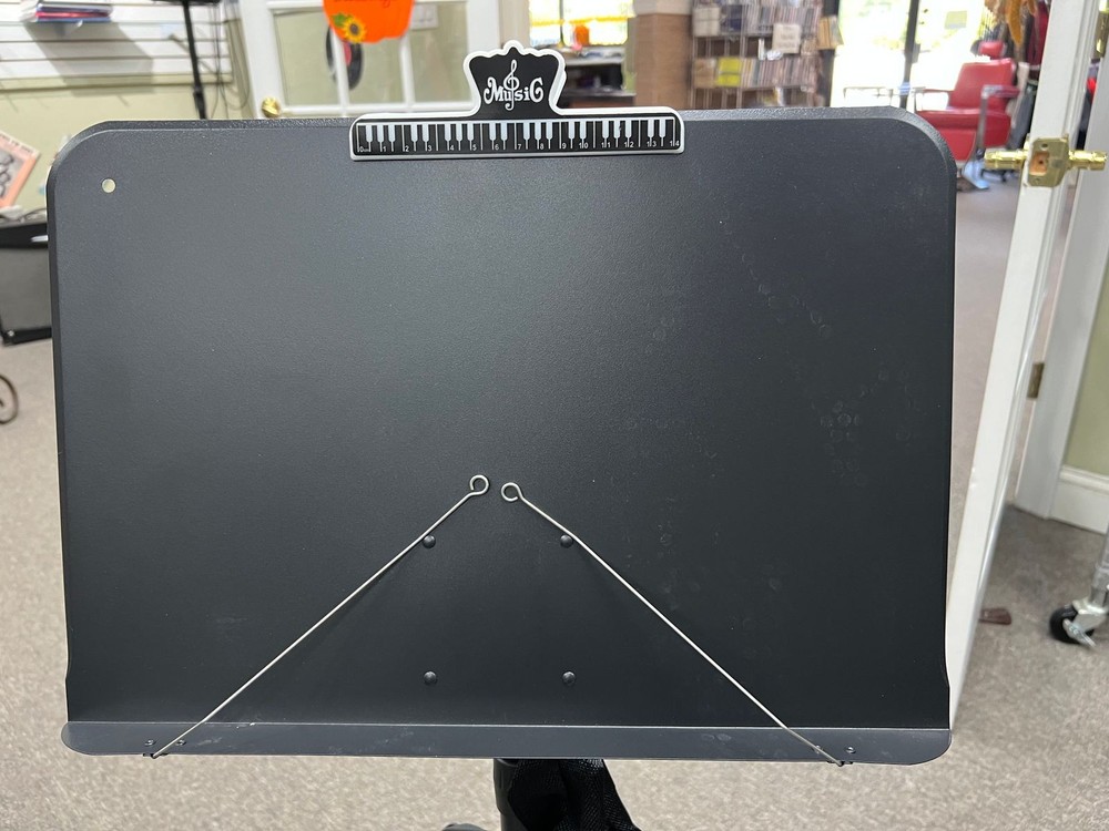 Mdvora Adjustable Music Stand (V34667)