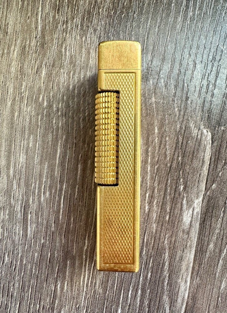 Vintage Dunhill lighter in original box Untested