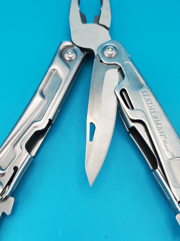 Leatherman Rev 3.8" Multi-Tool, Stainless!