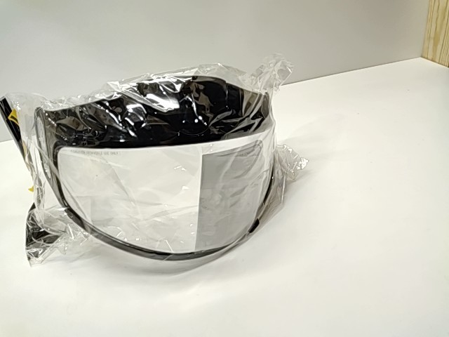 CR05 Dual Lenns - 2000 Castle NOS