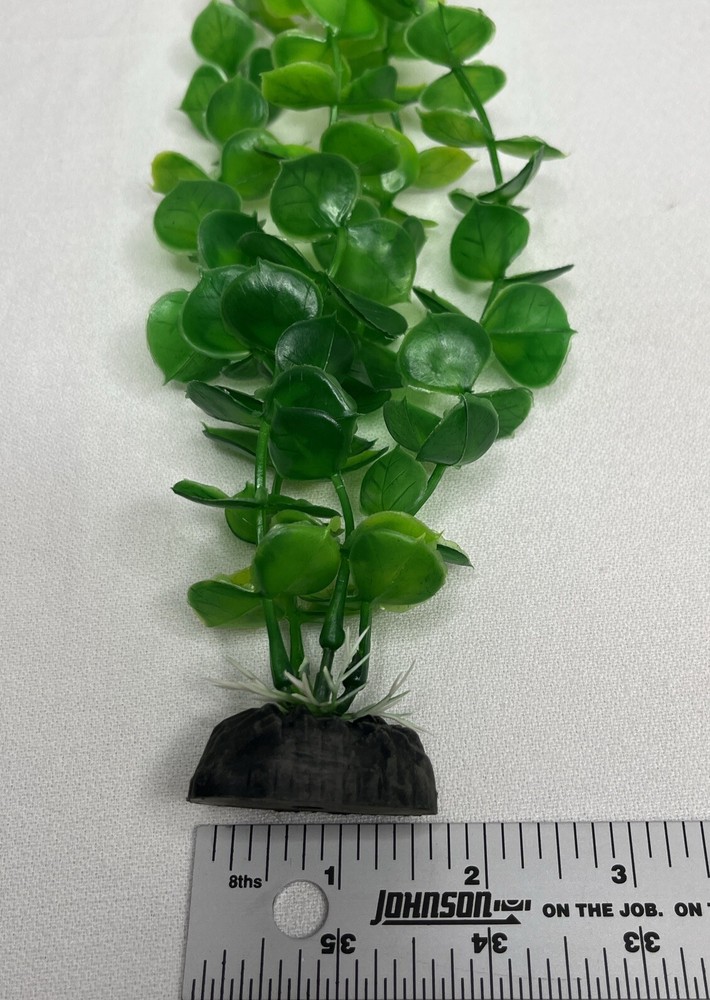 2PC Xunyee Plastic Aquarium Plants