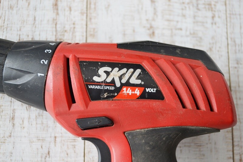 Skil 2567 14.4 Cordless Drill Tool Only