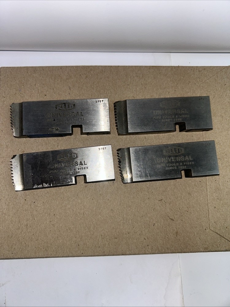 Reed Universal Pipe Threading dies, Model 3707