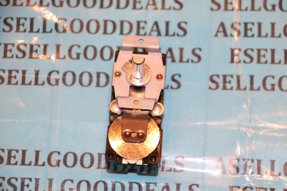 Emerson 58T1S 302858 Therm-O-Disc 58T Thermostat  L105F J1820 051220 New