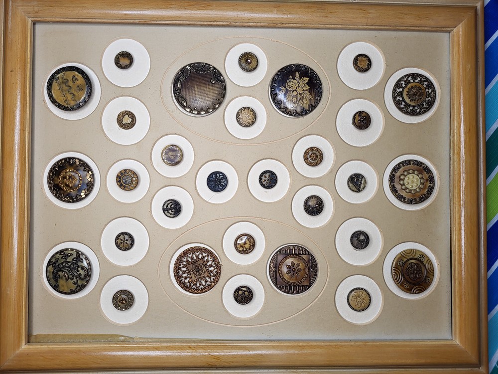 30-19thc VICTORIAN Era Celluloid Buttons