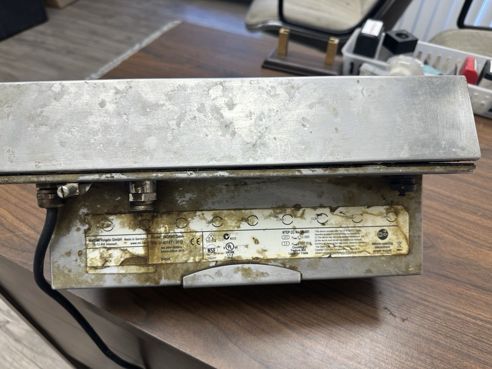 METTLER TOLEDO IND690 DESK WEIGHING DISPLAY TERMINAL CONTROLLER