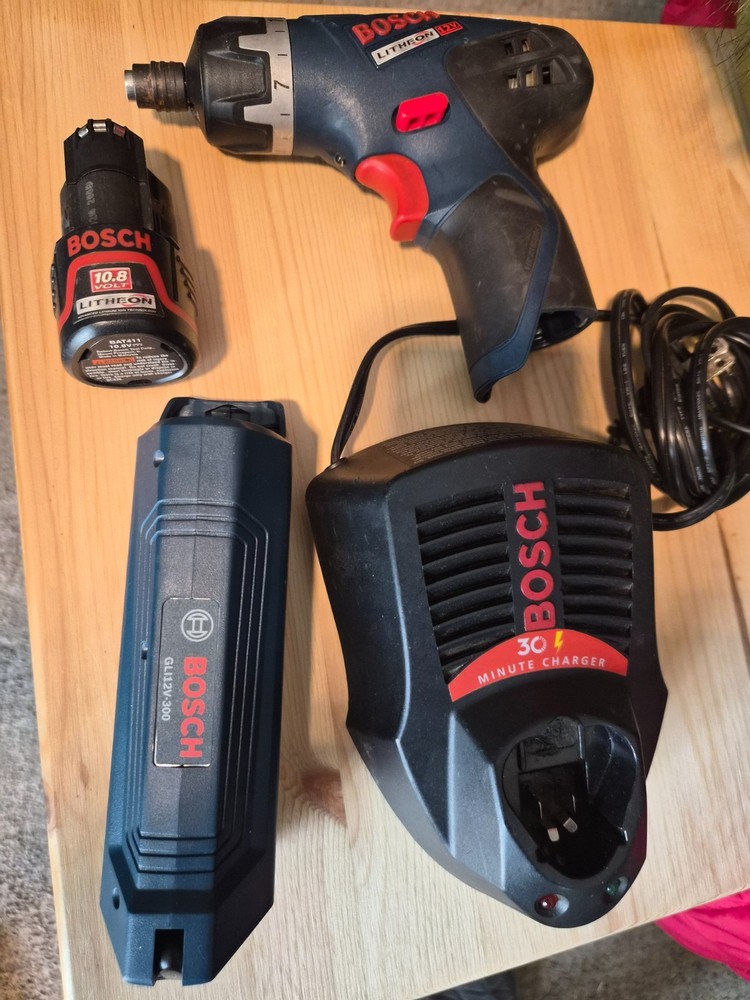 Bosch wireless drill + light +2 battery + charger