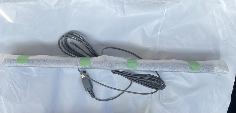 Nintendo RVL014 Sensor Bar - Black Untested + Extra New Bar Sensor Unbranded