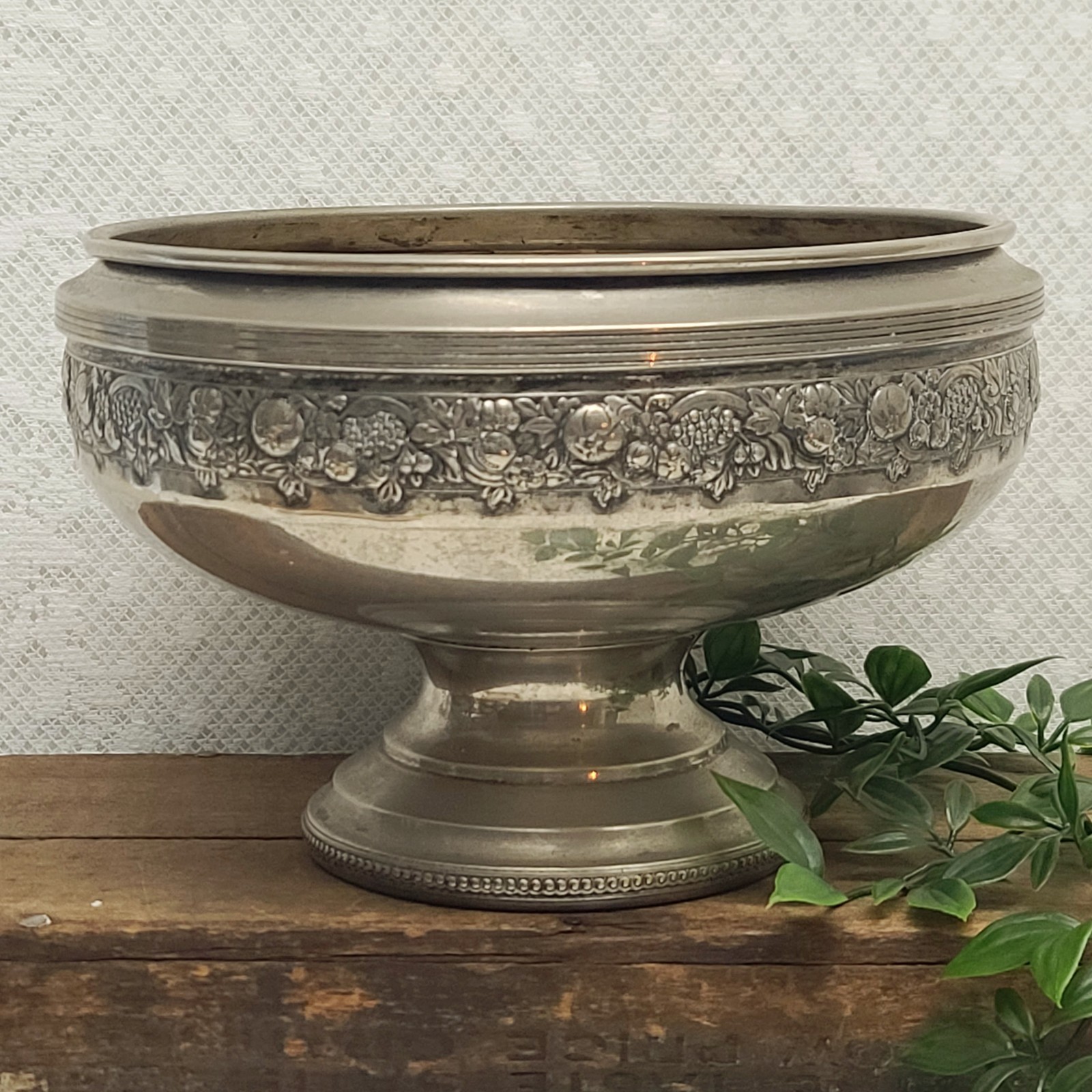 Vintage Silverplate Embossed Fruits Pedestal Centerpiece Bowl J&F Crown EPNS 9"