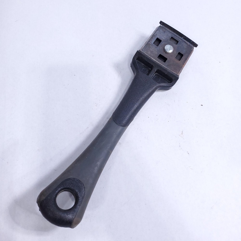Craftsman Soft Grip 2-1/2" Paint Scraper 94821