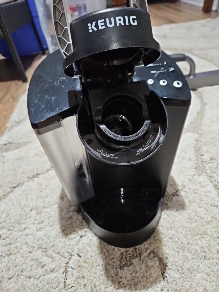 Keurig K50 Single Cup Coffee Maker - Black