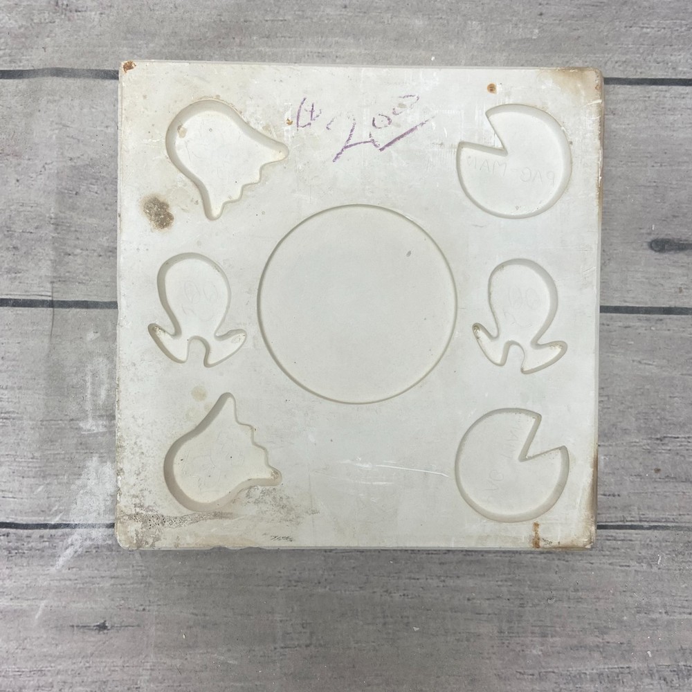 Unbranded Ceramic Casting Mold Pacman Open Pour