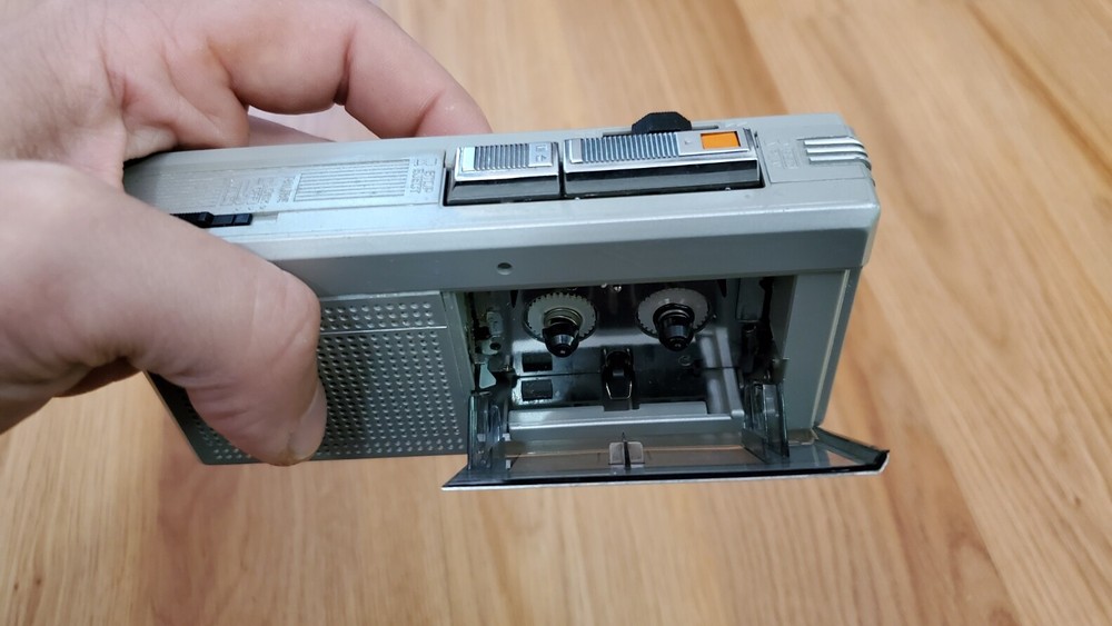 NON-WORKING Panasonic Microcassette Tape Recorder Deck Player RN-111 AS IS VAS