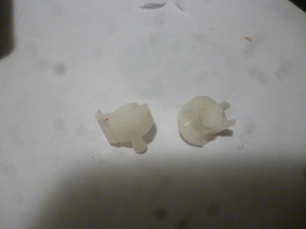 Lighter Ronson Plastic Stop Retainer Plastic White