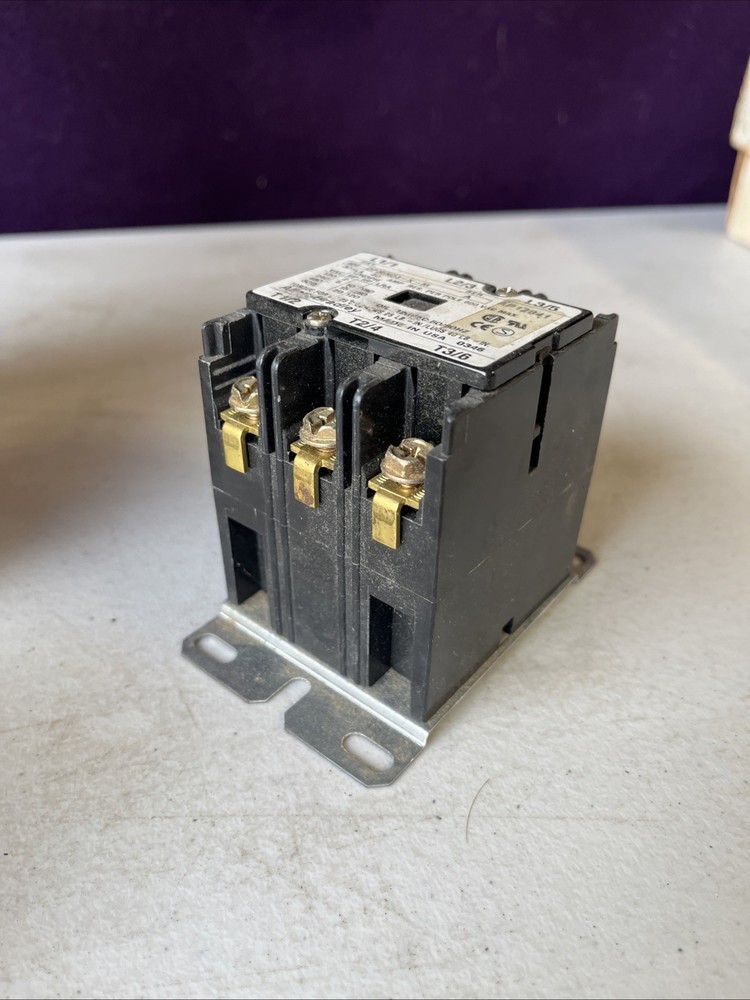 SP12841 | AP12841 | Rheem 3 Pole Contactor