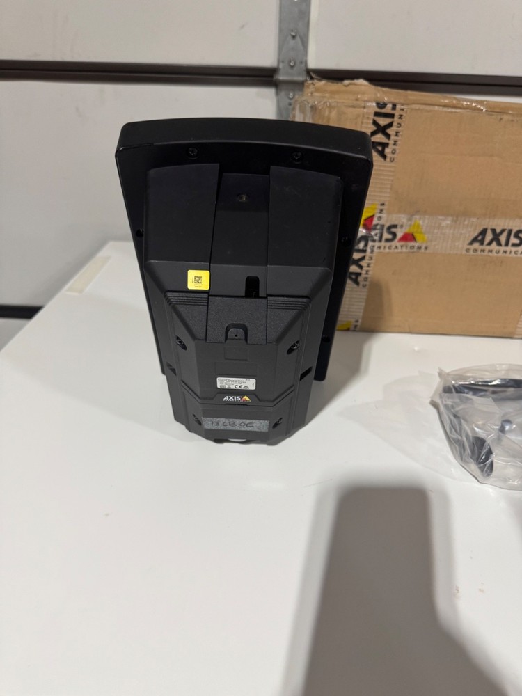 AXIS C1004-E Network Speaker Caninet