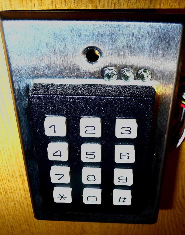 Iei  212i Indoor Flushmount Keypad