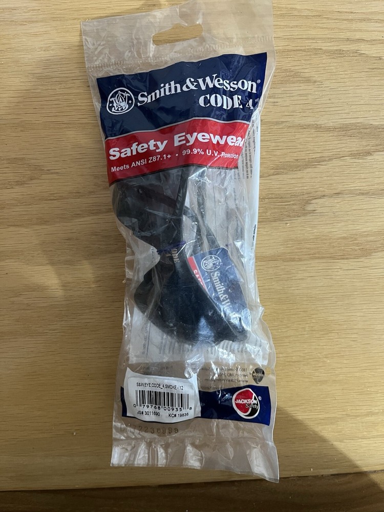 Smith And Wesson Code 4