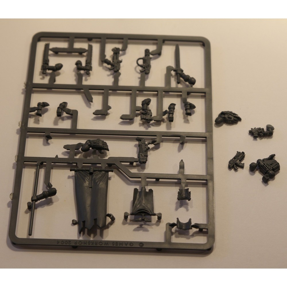 Warhammer 40K Space Marines Command Squad First Born "48-17" .Open Box (A1)