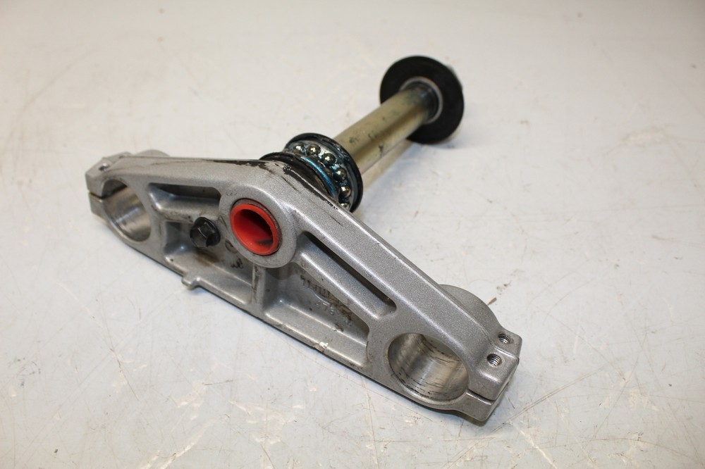 2008 Triumph Sprint ST OEM LOWER TRIPLE TREE STEM