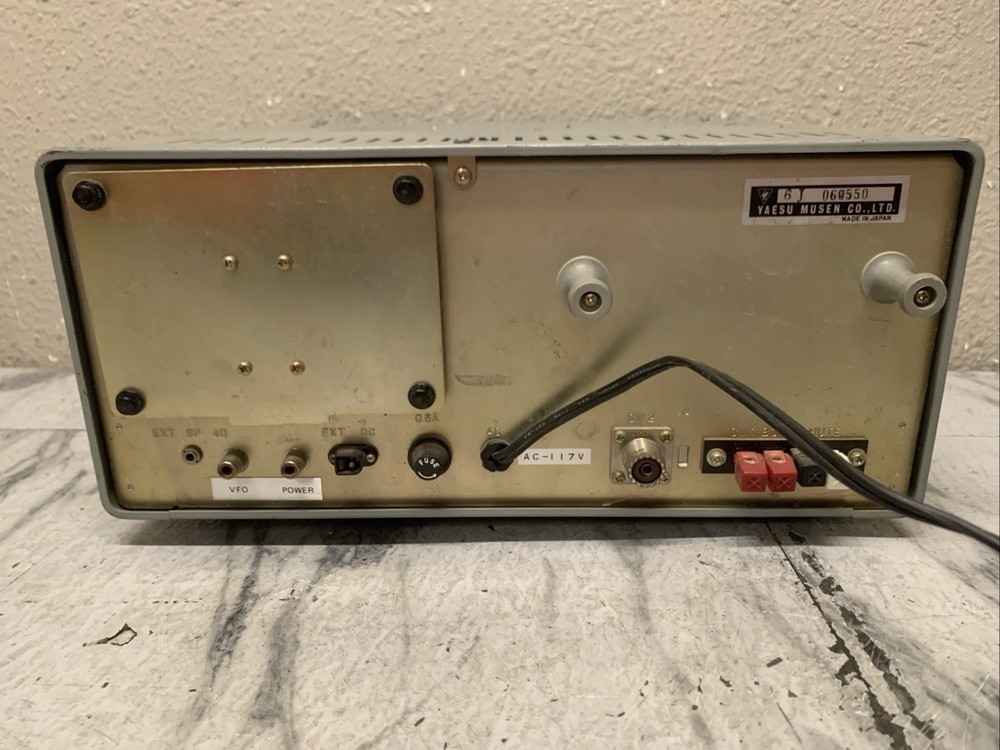 Yaesu Musen FRG-7 Communication Receiver, Untested